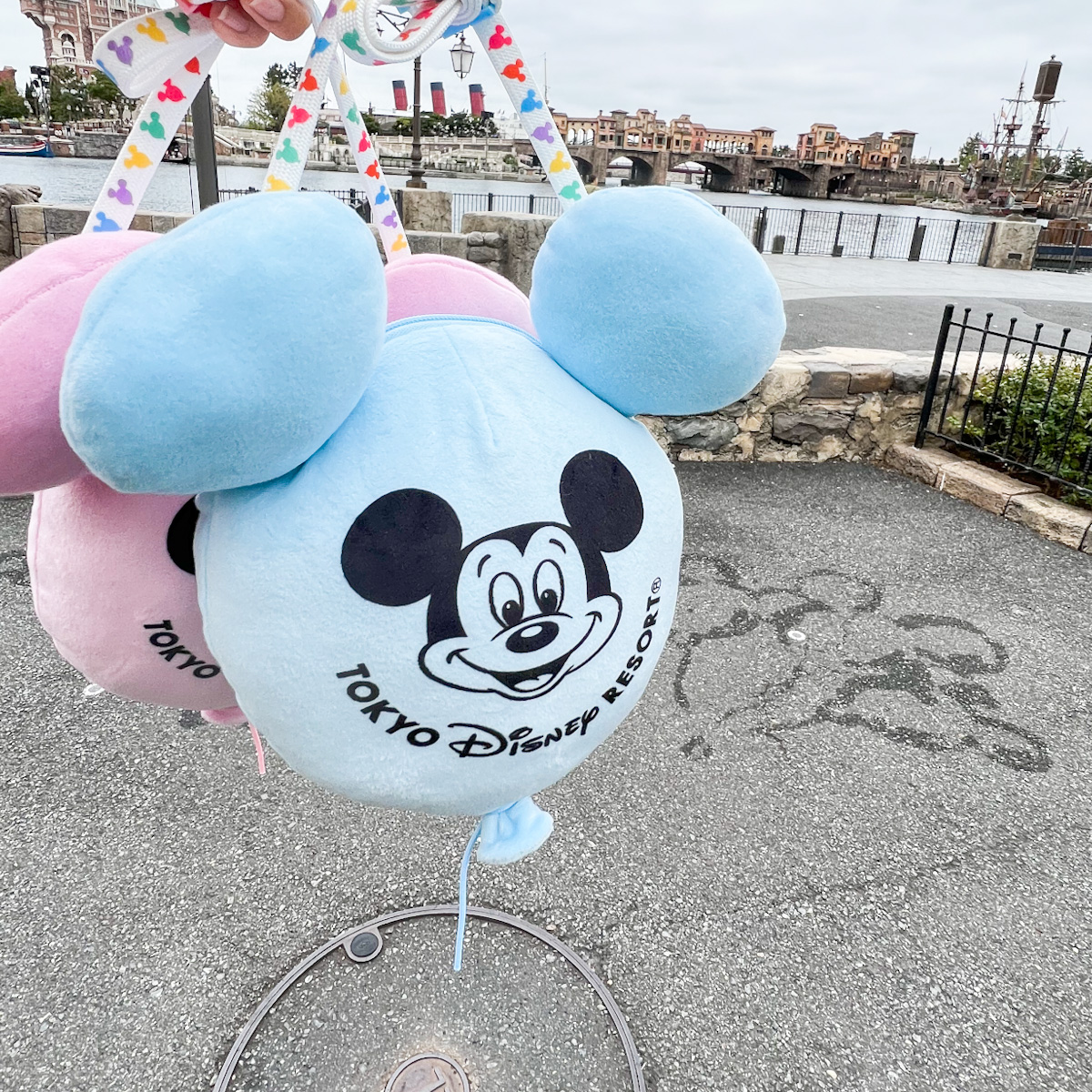 ミッキーバルーン2色！東京ディズニーランド ショルダーバッグ -