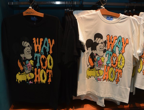 ディズニーの新作アイスとけてるtシャツ人気で売り切れサイズ続出