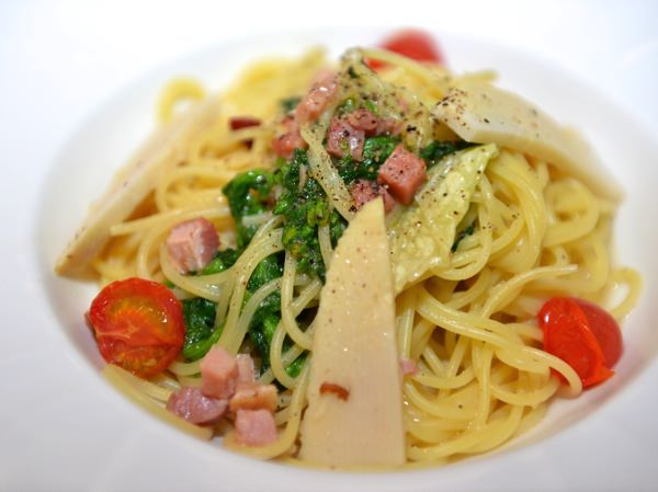 春野菜とベーコンのスパゲッティーニ