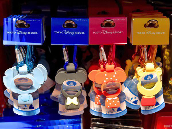 完璧 ディズニー ストラップ5本 ペットボトルに アメリカのディズニーランド キャラクターグッズ おもちゃ 6 3 Laeknavaktin Is