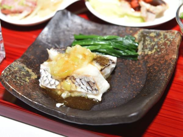 白身魚の葱生姜蒸し 山葵醤油