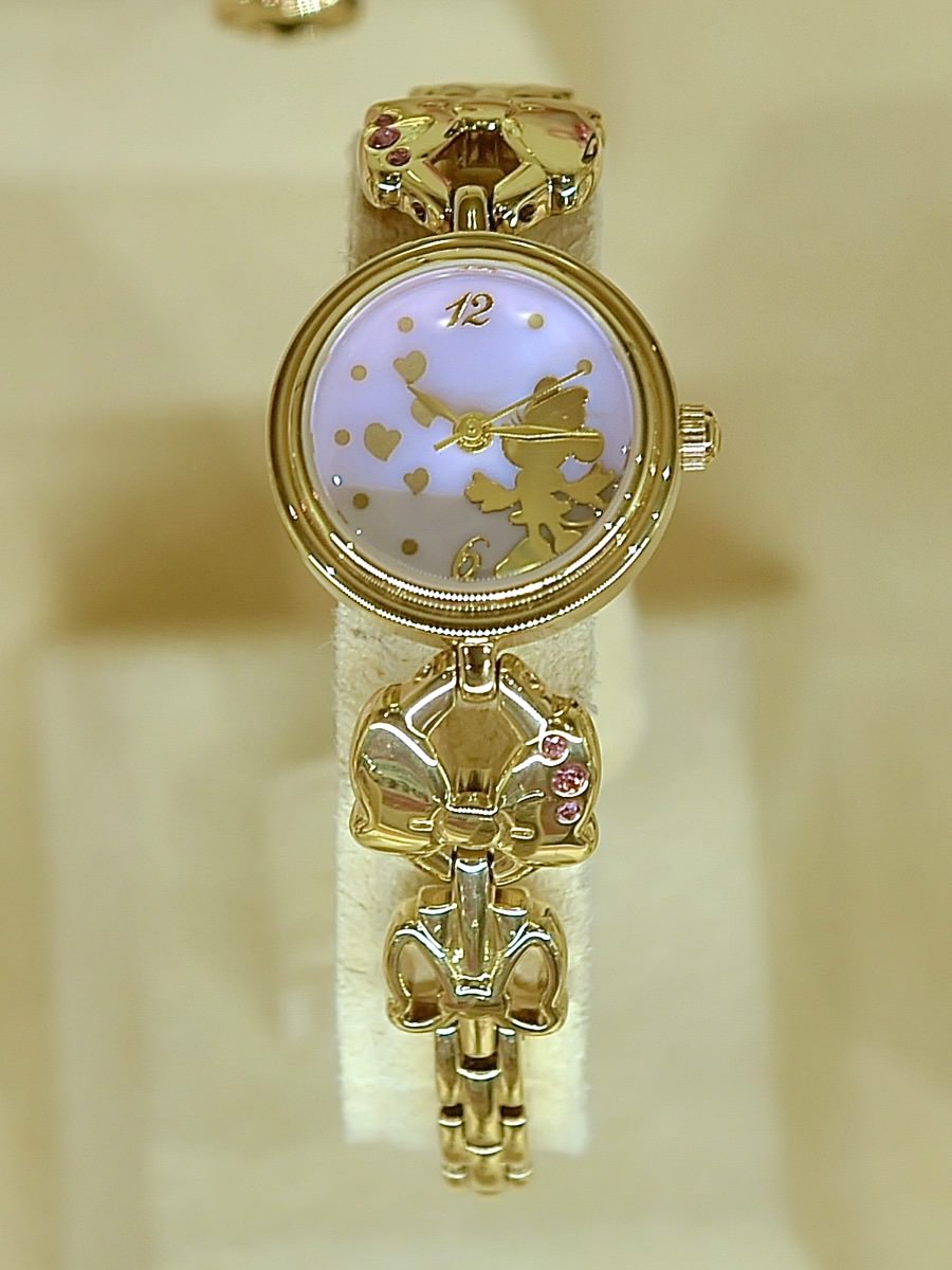ミニーマウスリボンベルト腕時計