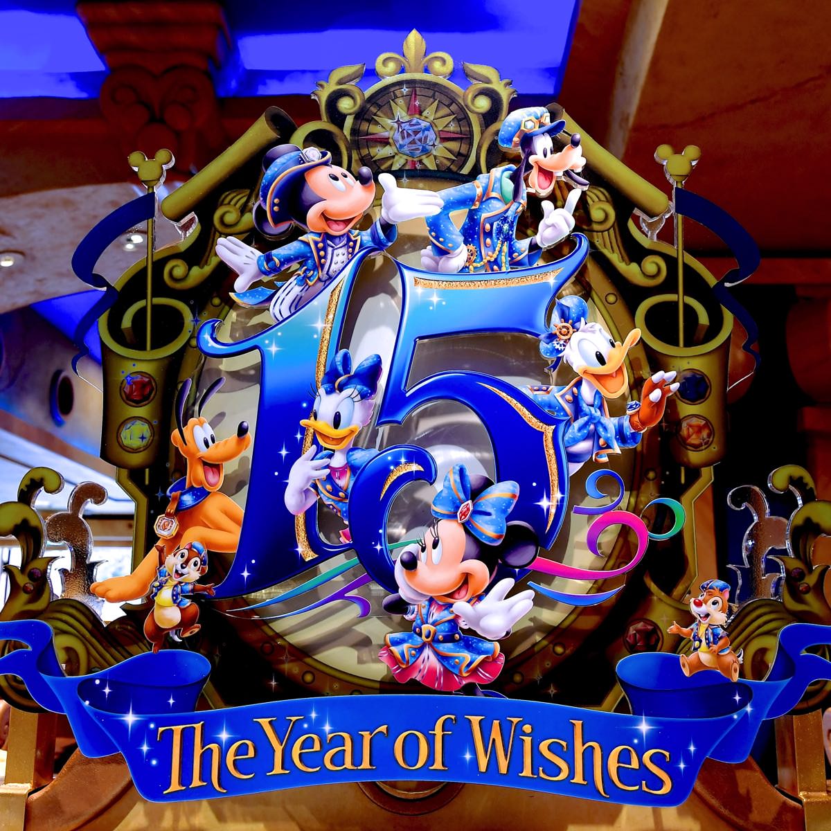 きらめくガラスのミッキーたち 東京ディズニーシー15周年クリスタルフィギュア