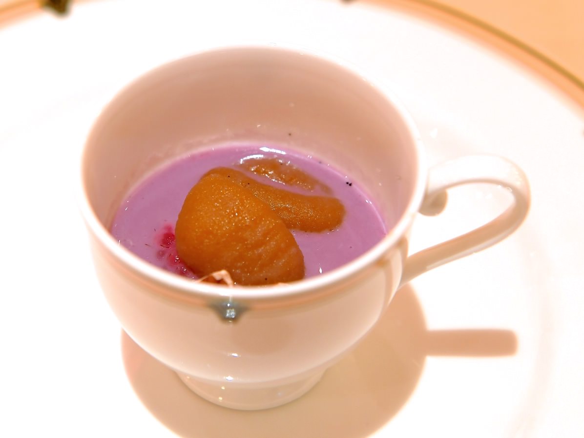 かぼちゃのニョッキと紫芋のスープ