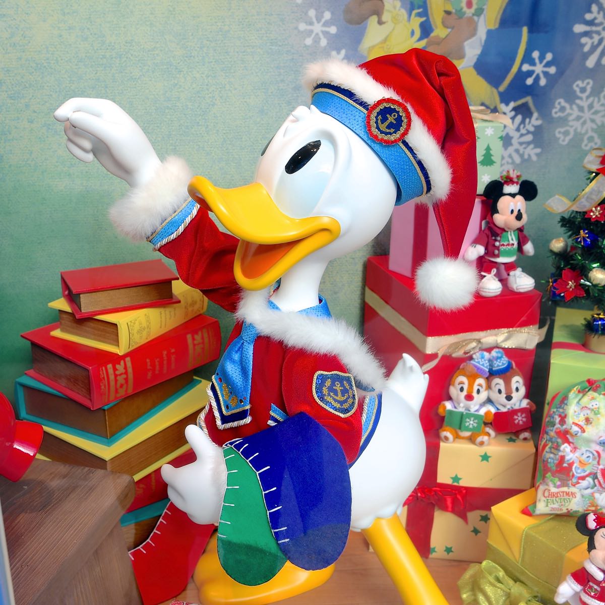 クリスマスを楽しむミッキーたち 東京ディズニーランド クリスマス ファンタジー16 スペシャルグッズ