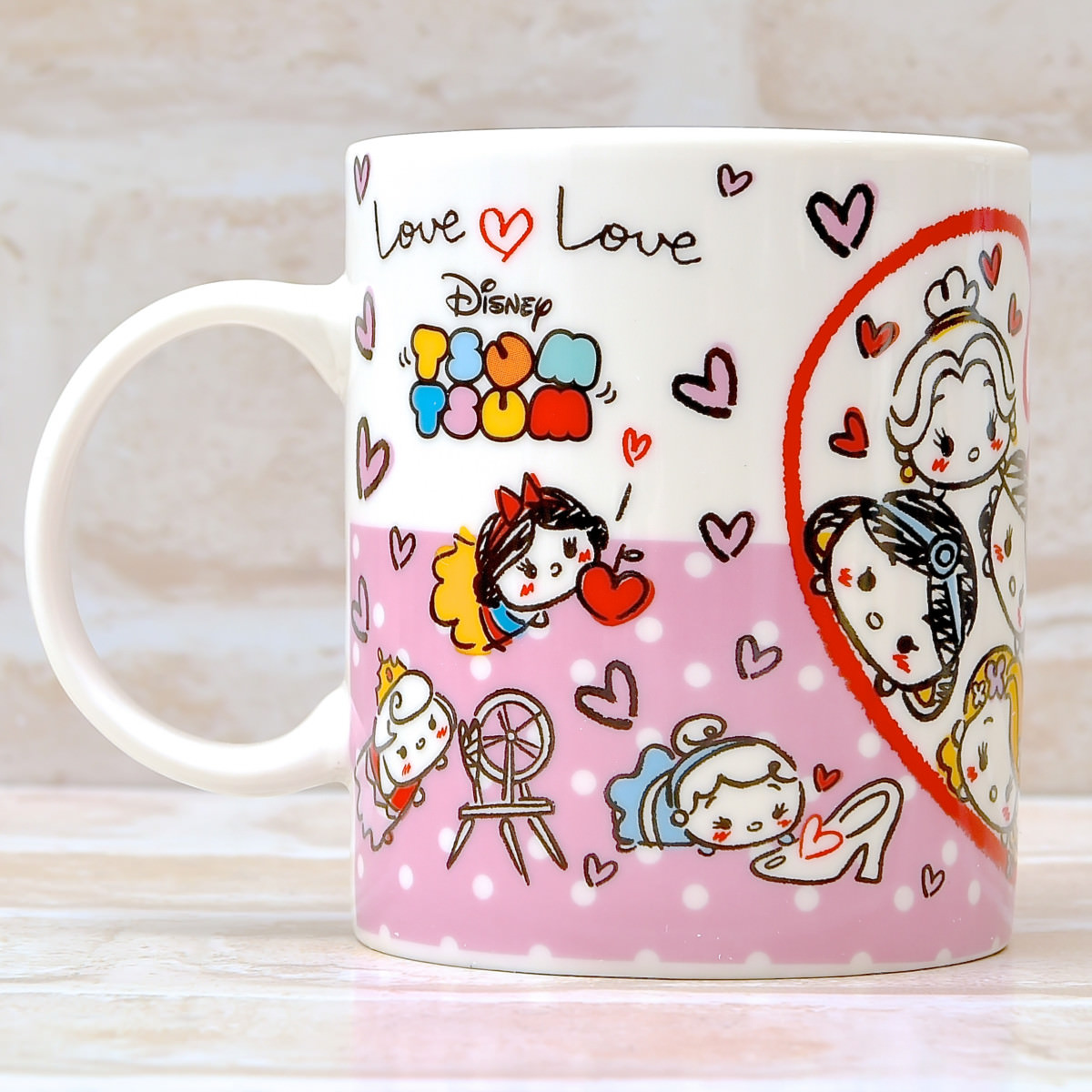 “ディズニー ツムツム”　Love♥Loveシリーズプレミアムペアマグカップカラフルピンク左