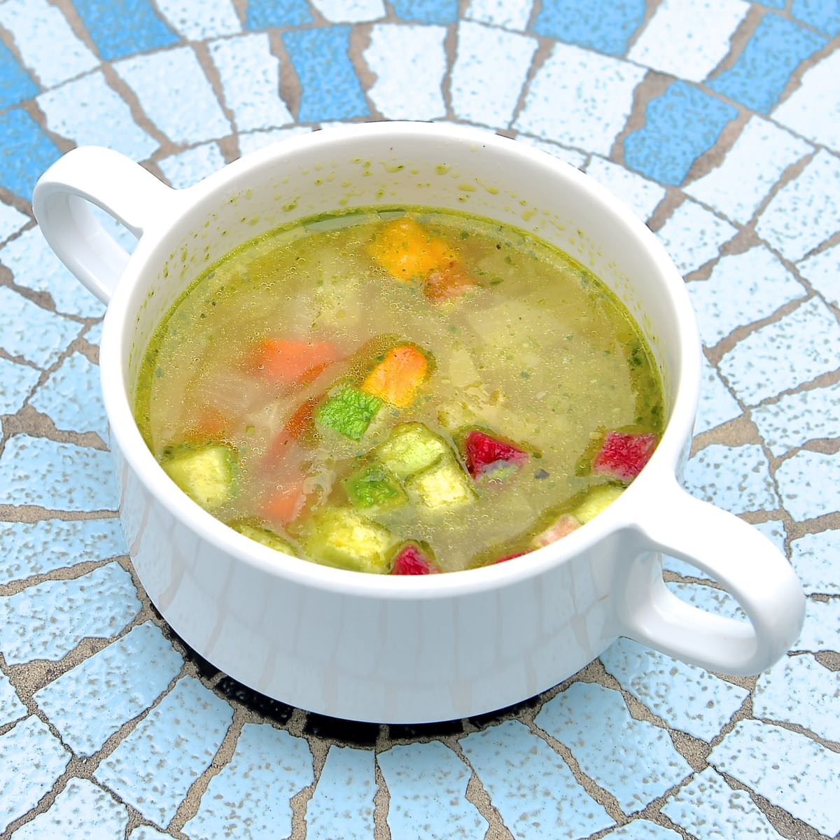 ベジタブルとソーセージのスープ