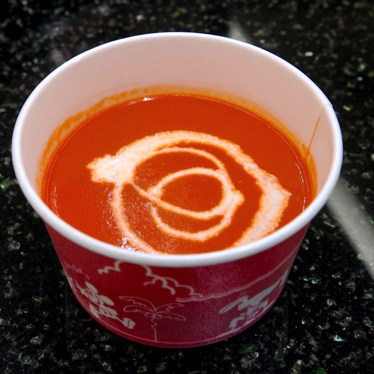 赤ピーマンとじゃがいものスープ