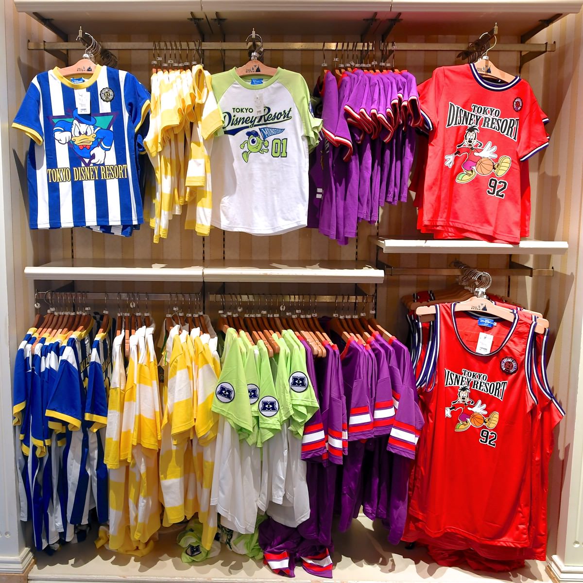 スポーツユニフォーム風デザインにキッズ用が登場 東京ディズニーランド キャラクターtシャツ 子ども用