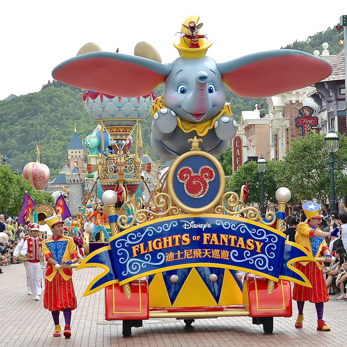 巨大フロートが続々と登場 香港ディズニーランド パーク フライト オブ ファンタジー パレード