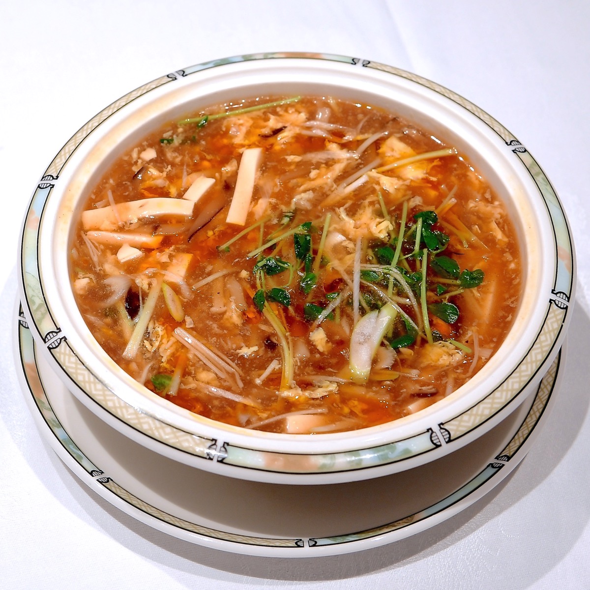 豆腐と野菜の辛酸味スープ