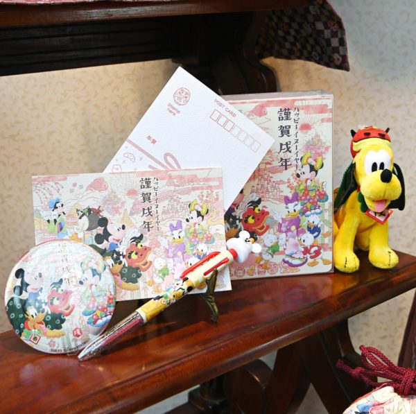 東京ディズニーランド“ディズニーのお正月2018”スペシャルグッズ