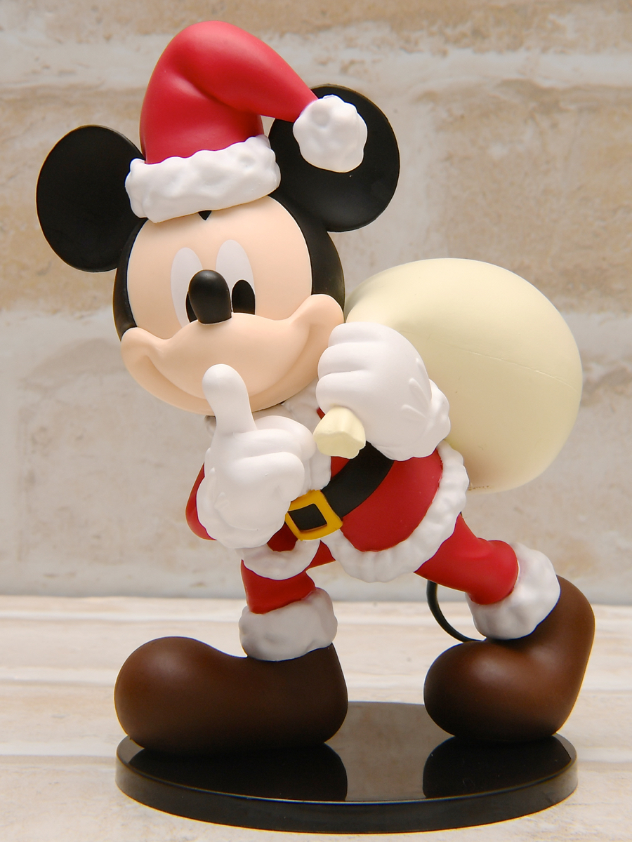 バンプレスト「ディズニーキャラクターズ DXF MICKEY MOUSE-Santa costume-」赤正面
