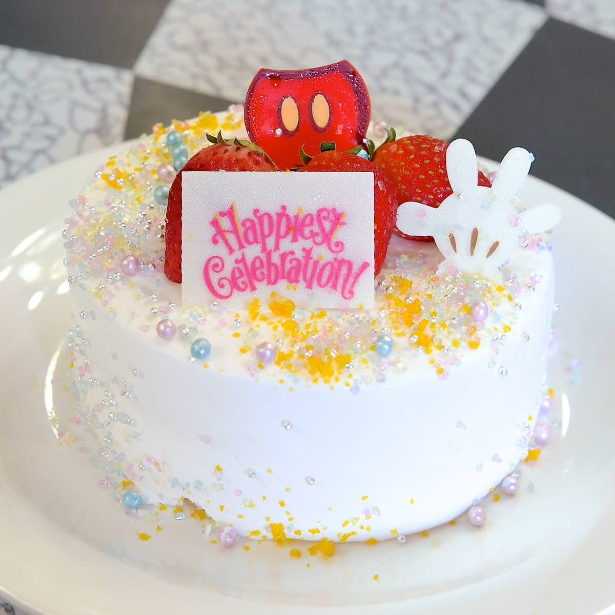 35周年をホールケーキでお祝い 東京ディズニーリゾート35周年 Happiest Celebration スペシャルケーキ