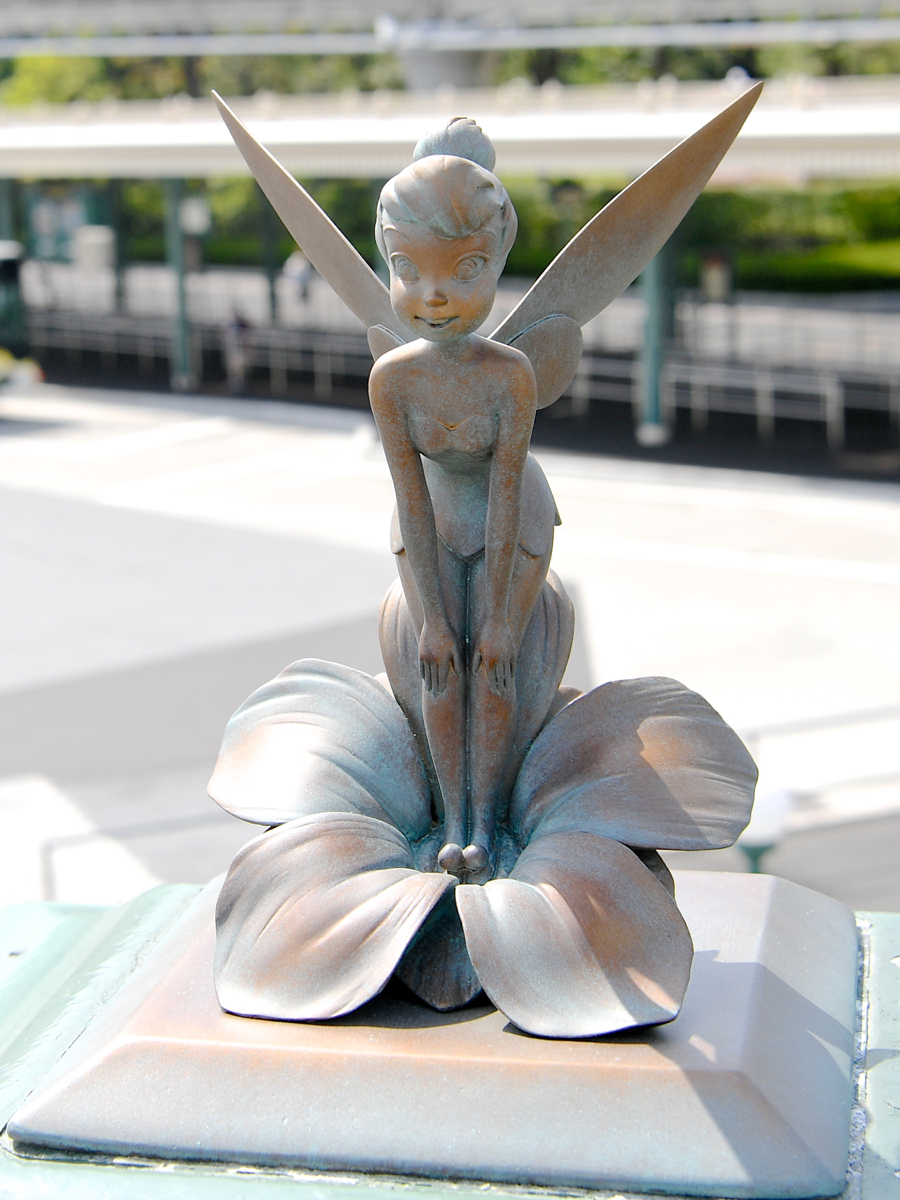 Tokyo Disney Land Pedestrian Deck Statue 07