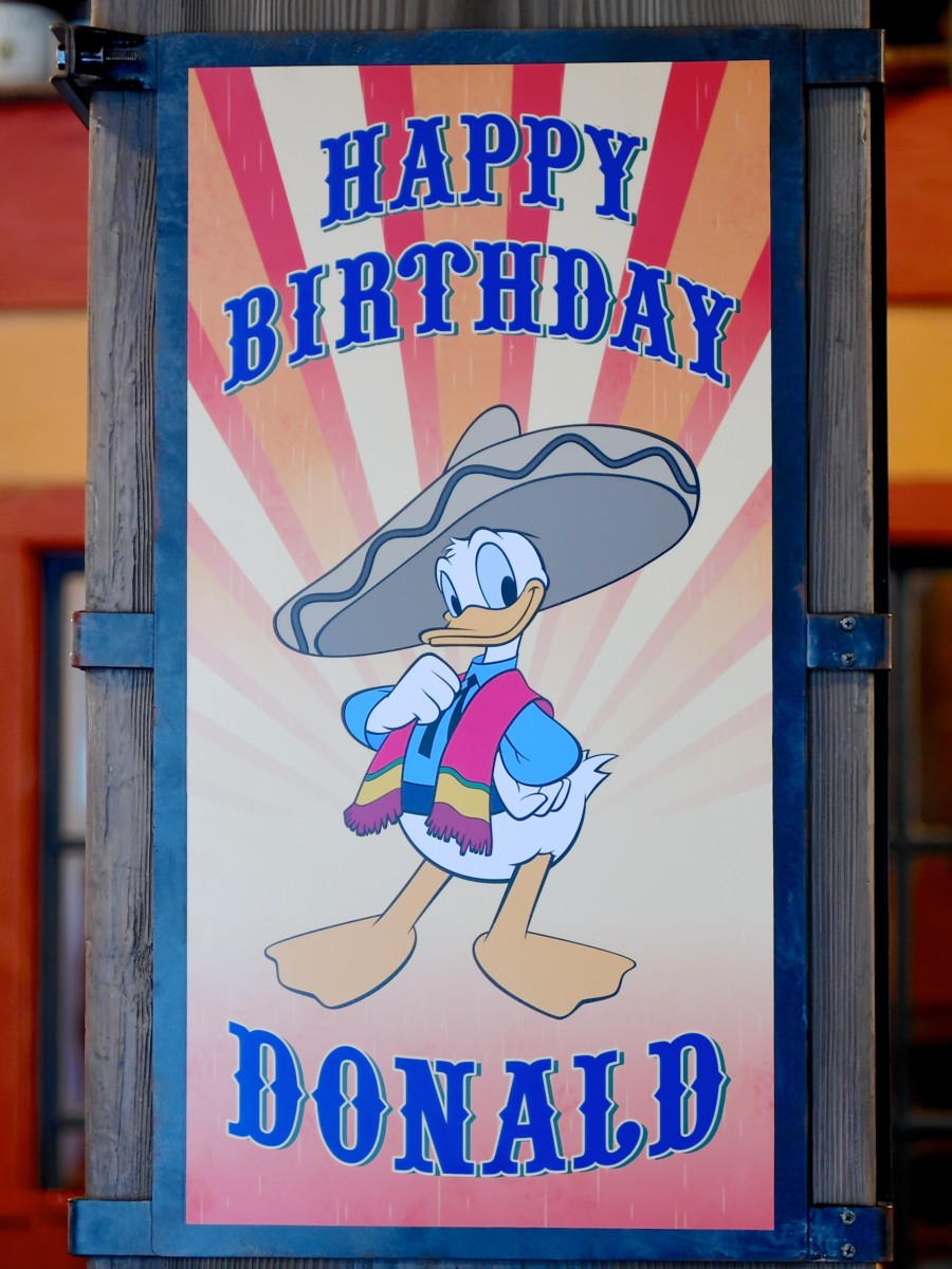 ドナルドのお誕生日ポスター