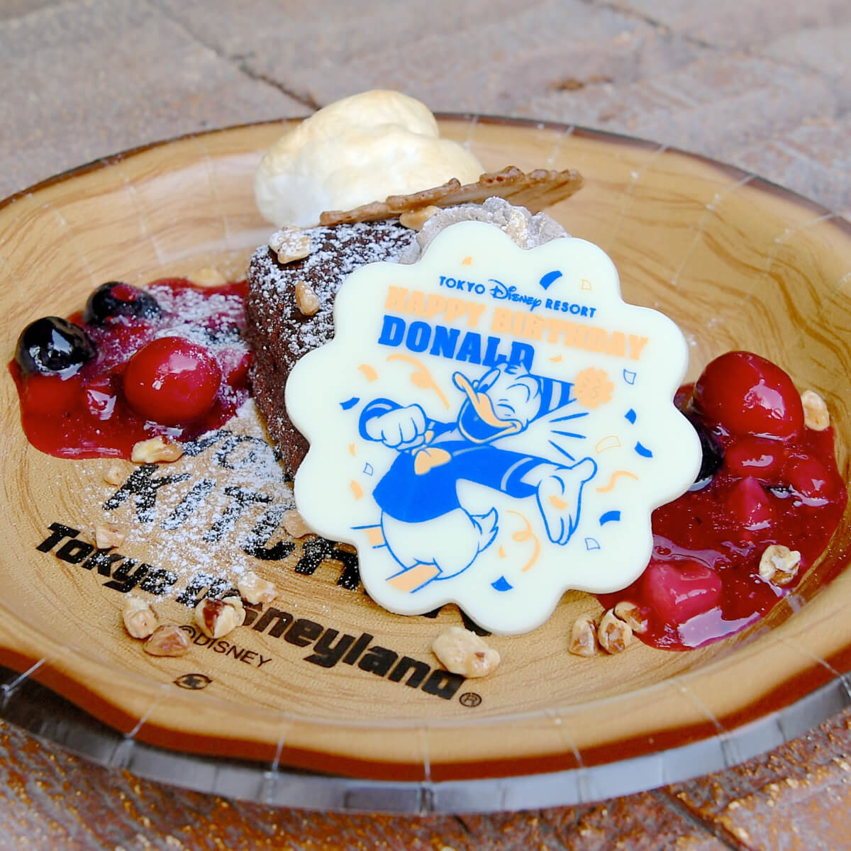Tokyo Disney Land Donald Happy Birthday To Me Dessert 03