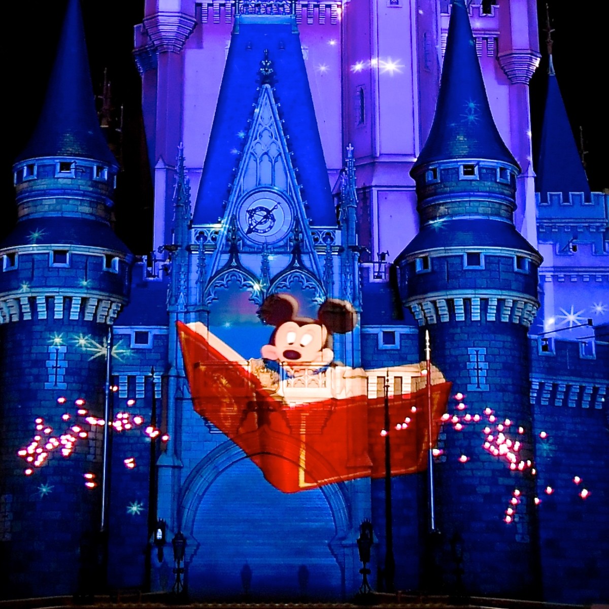 ミッキーと一緒に東京ディズニーランドの旅を ナイトタイムスペクタキュラー Celebrate Tokyo Disneyland