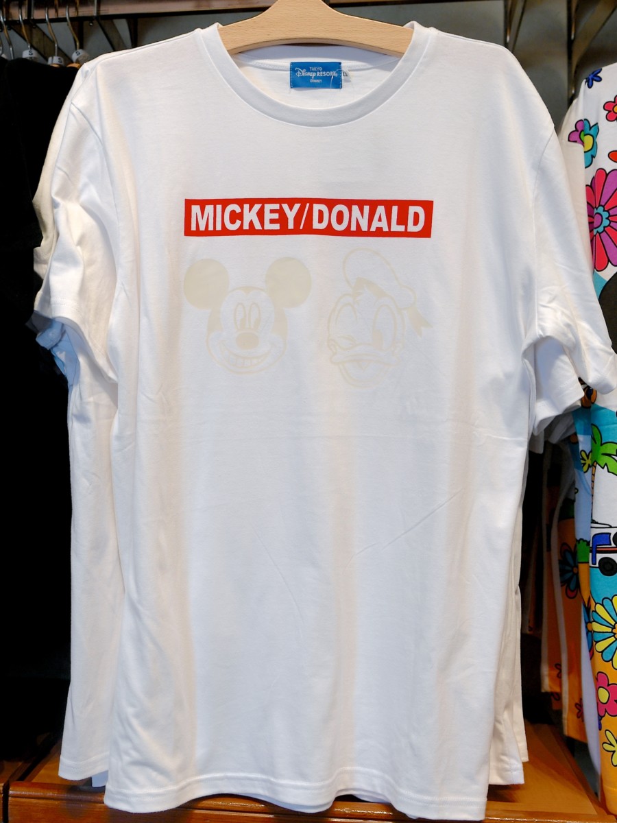 フラッシュで ミッキー ドナルド が浮かび上がる 東京ディズニーランド Tシャツ キャップ