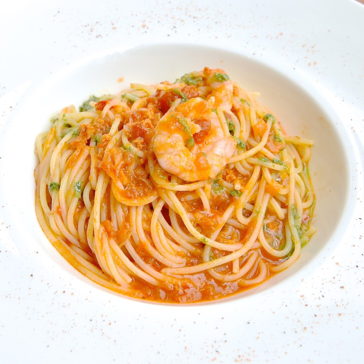 スパゲッティーニ、海老とカニのトマトクリームソース