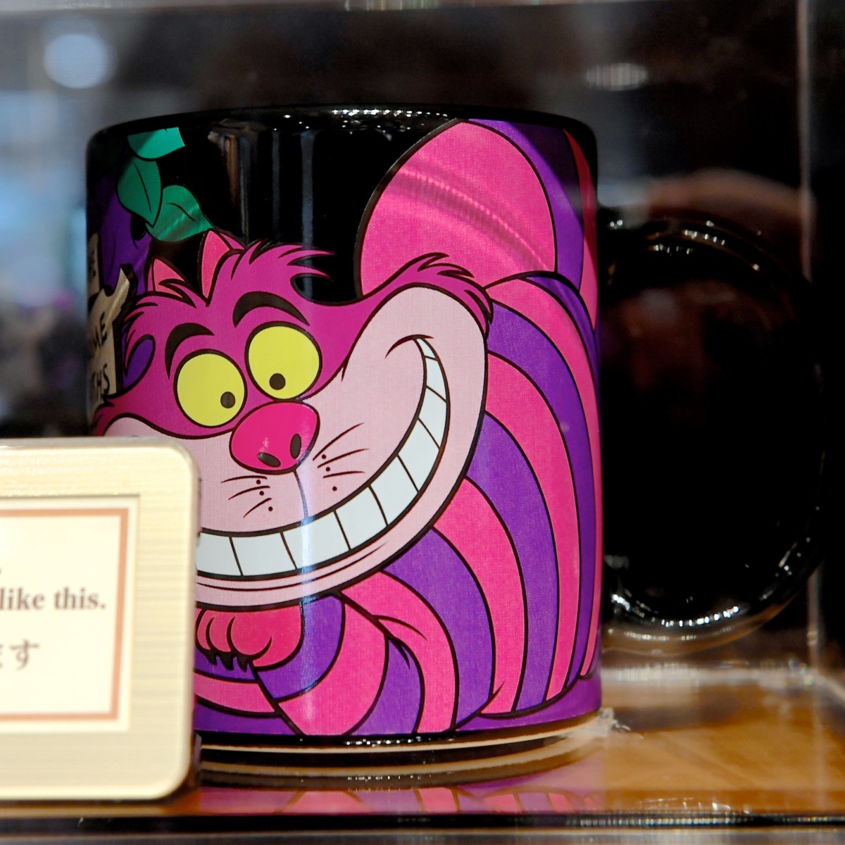 色が変化するチェシャ猫デザイン 東京ディズニーランド ふしぎの国のアリス マグカップ