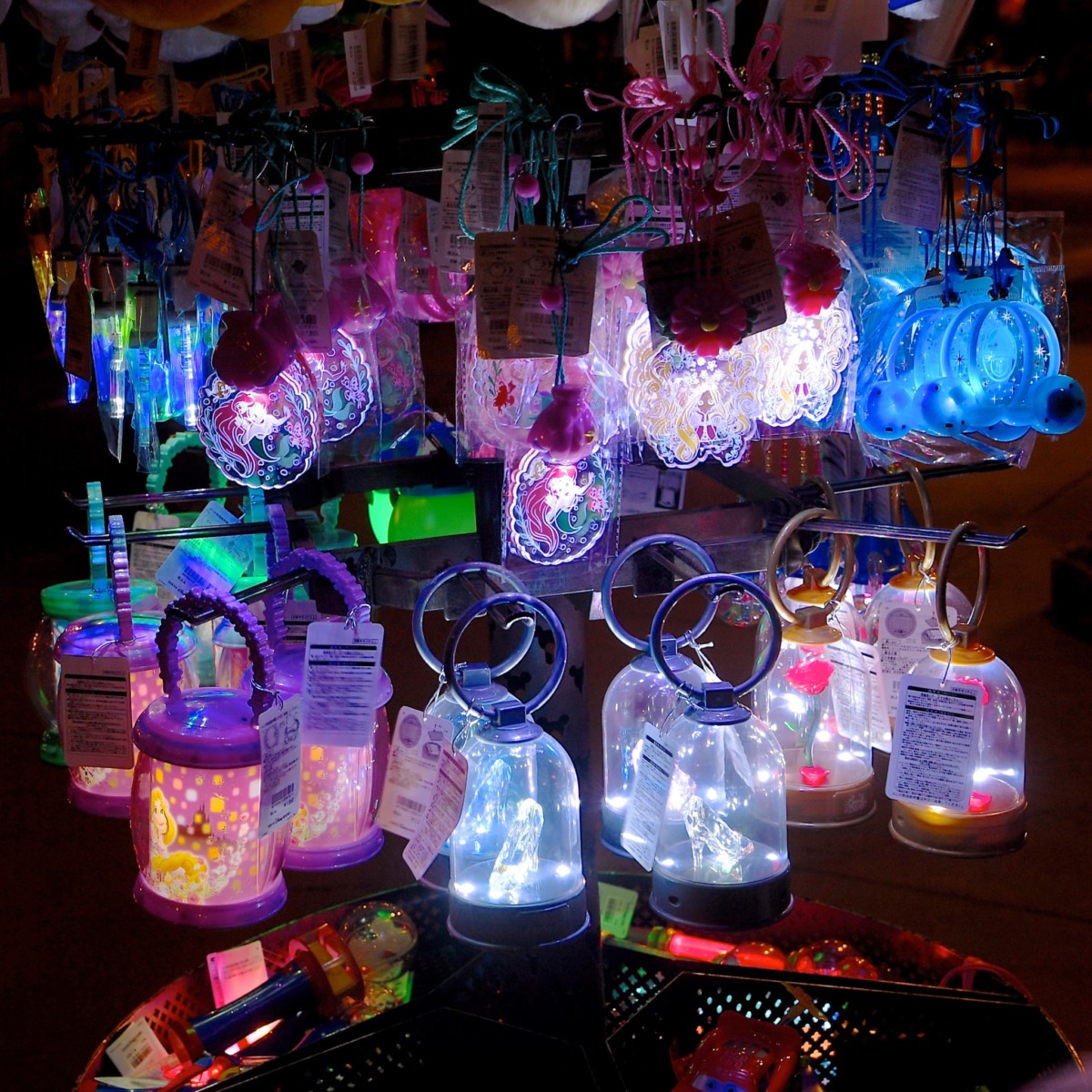 ローズドーム ガラスの靴も 東京ディズニーランド光るおもちゃ ライティンググッズ