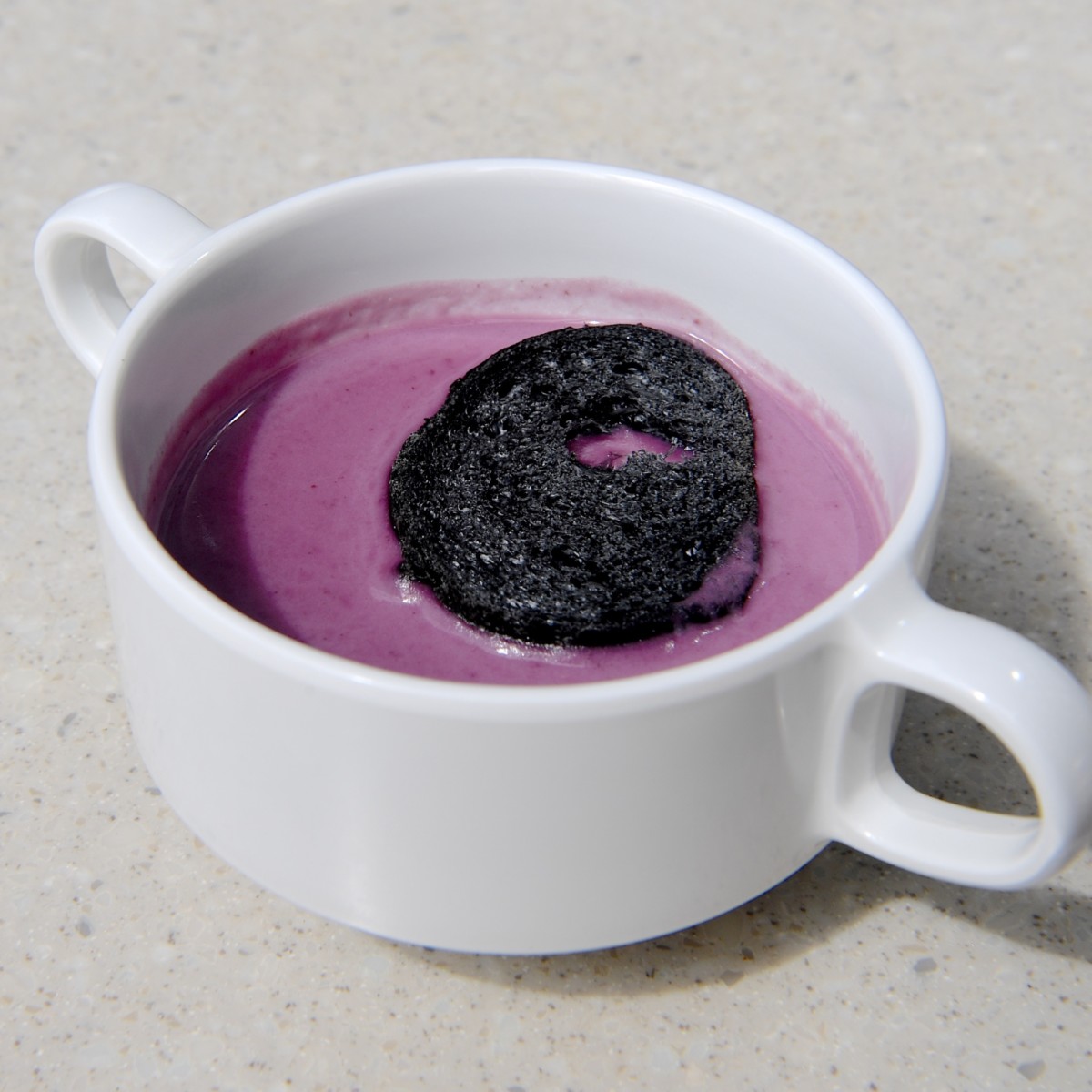 紫イモのクリームスープ