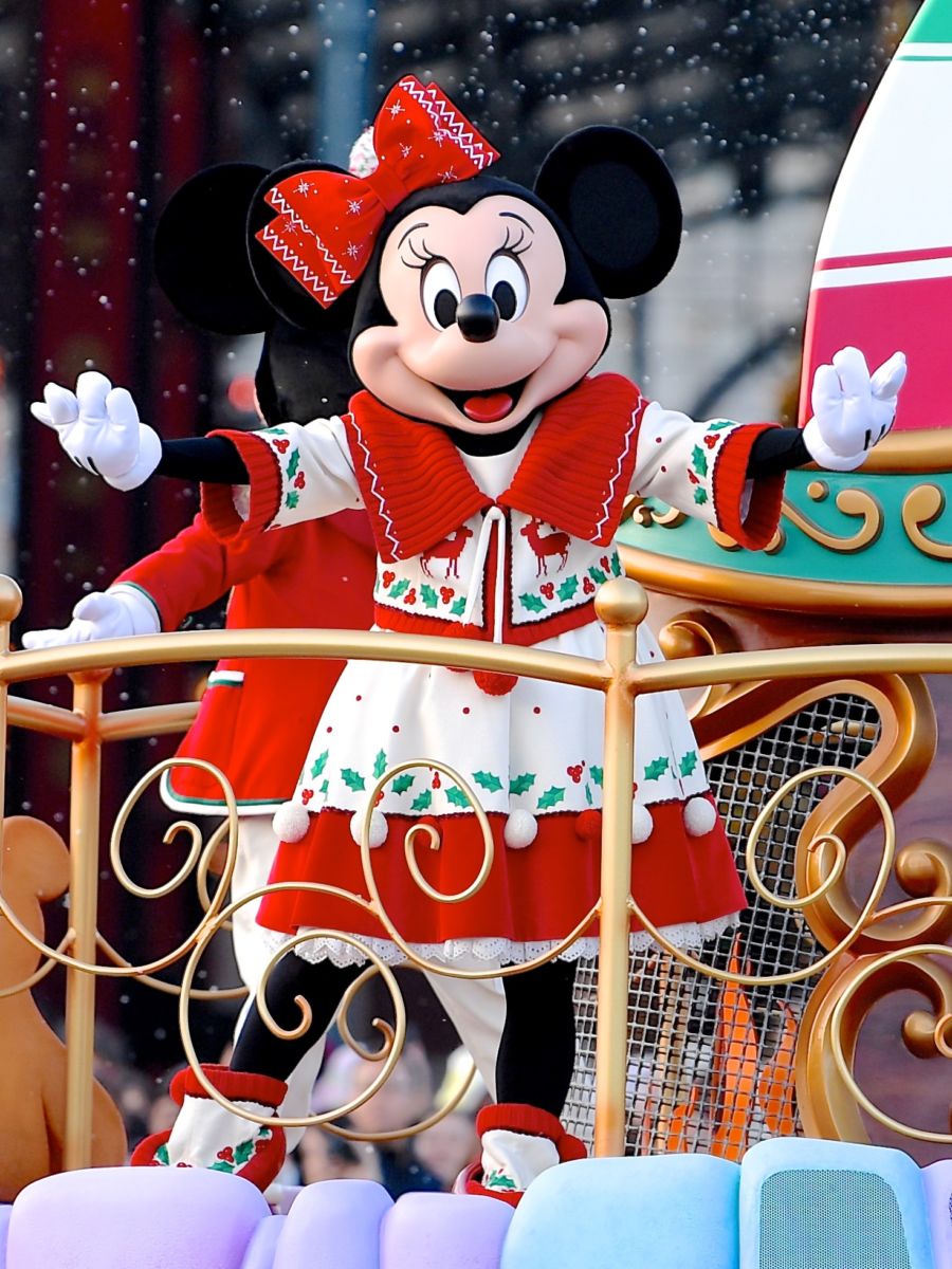 メインパレード”ディズニー・クリスマス・ストーリーズ”のミニーマウス