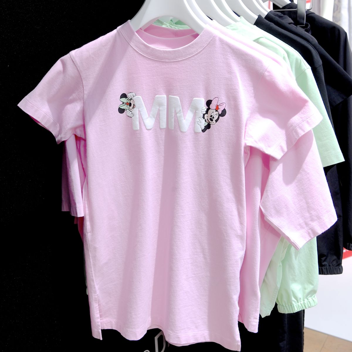 ミニーマウス・イニシャルTシャツ