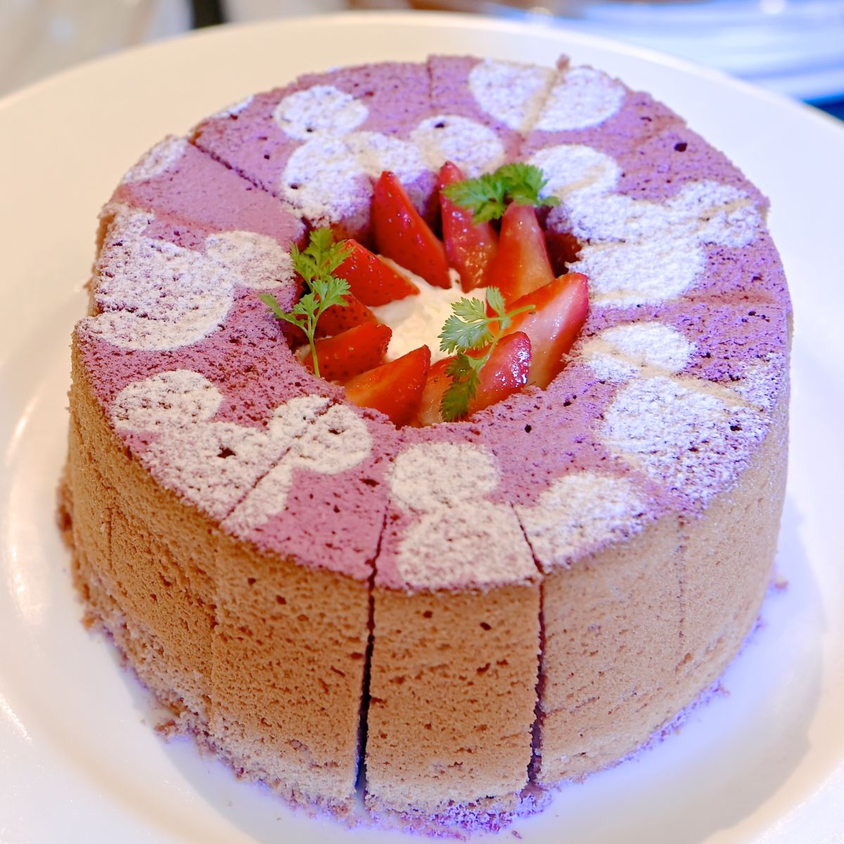 紫芋のシフォンケーキ