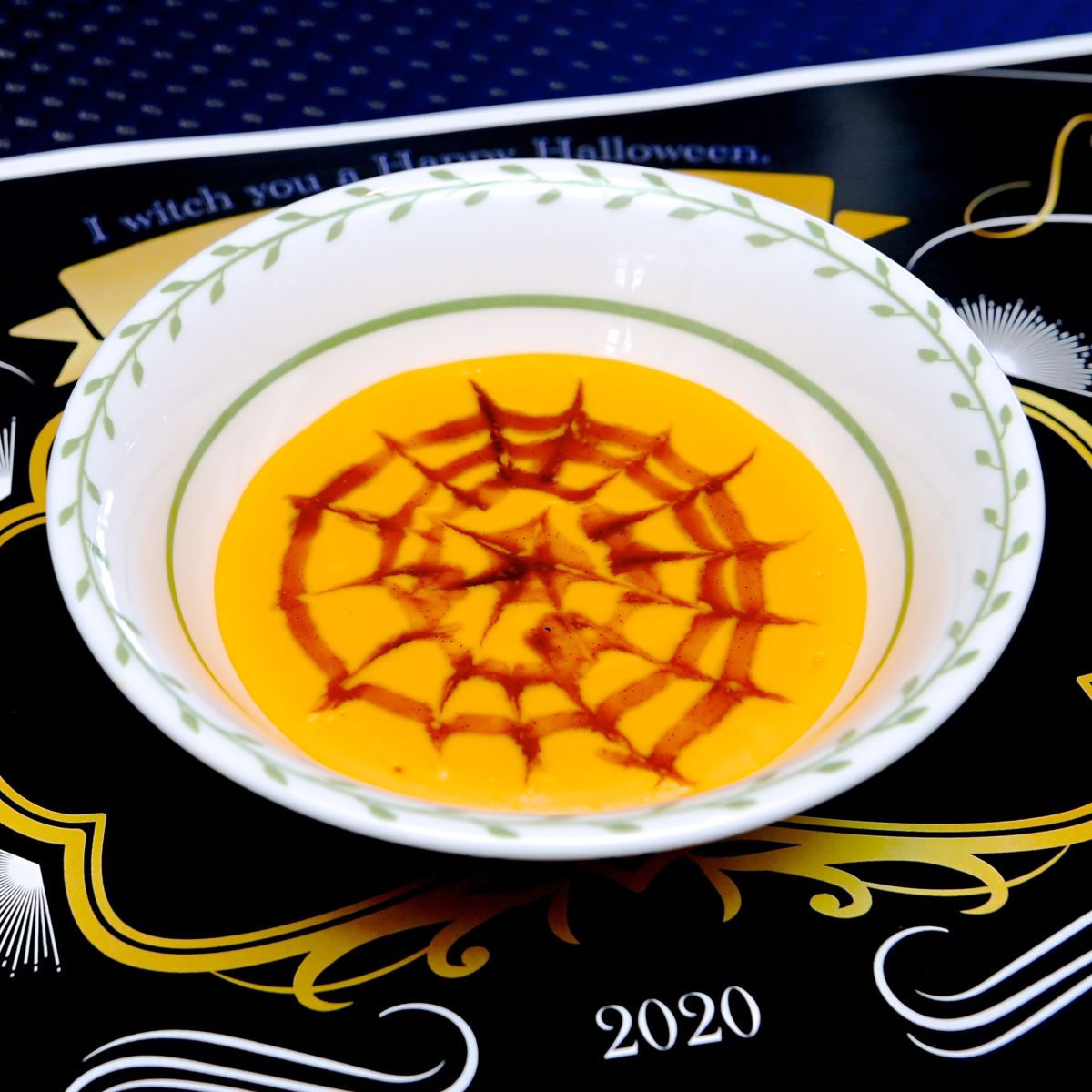 かぼちゃのスパイダークリームスープ