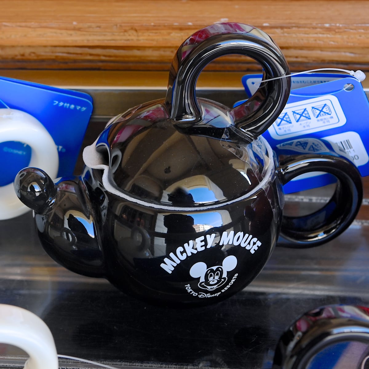 「ミッキーマウス」蓋付きマグカップ　黒