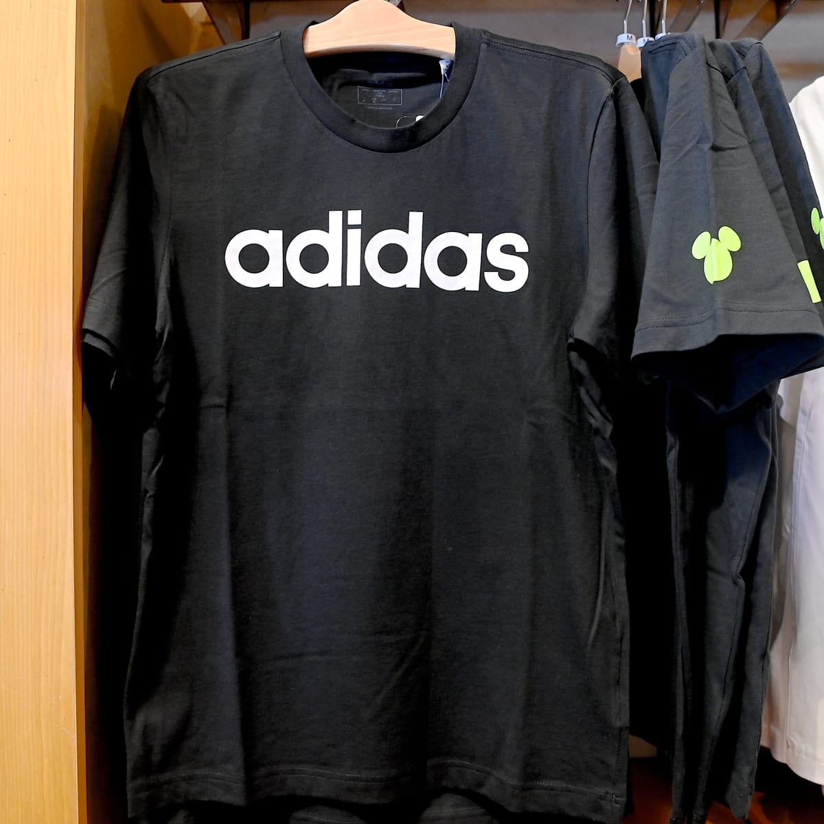 Tシャツ〈adidas〉ミッキーマウス サッカー