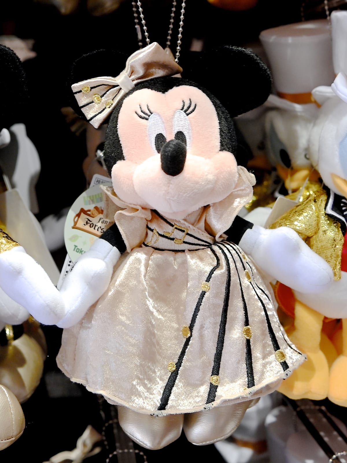 『ミッキーのマジカルミュージックワールド』フィナーレ ミニーマウス ぬいぐるみバッジ