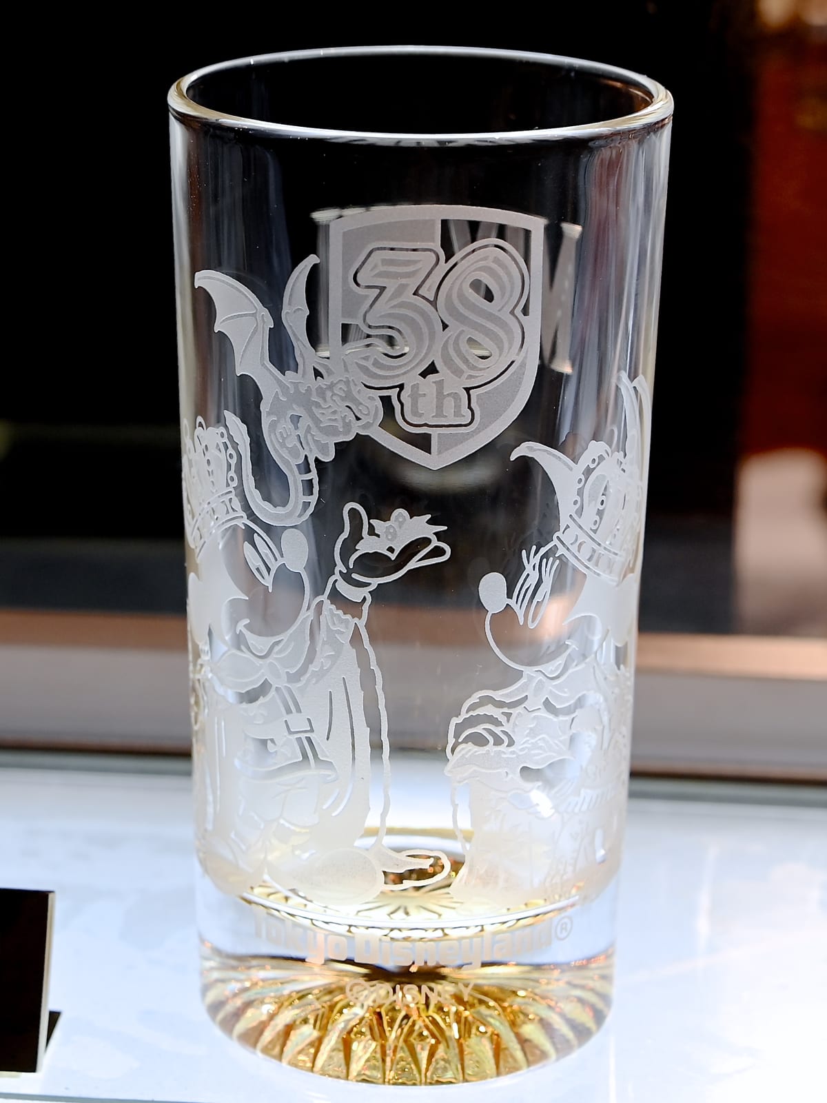王様ミッキー ドラゴンデザイン 東京ディズニーランド38周年記念ガラスグッズ お土産