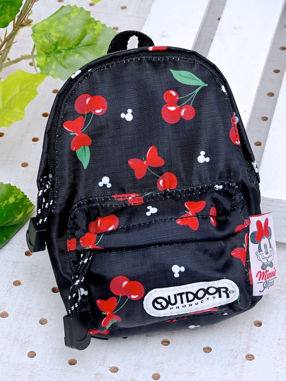 【OUTDOOR PRODUCTS】ミニー ポーチ バックパック型 CHERRY