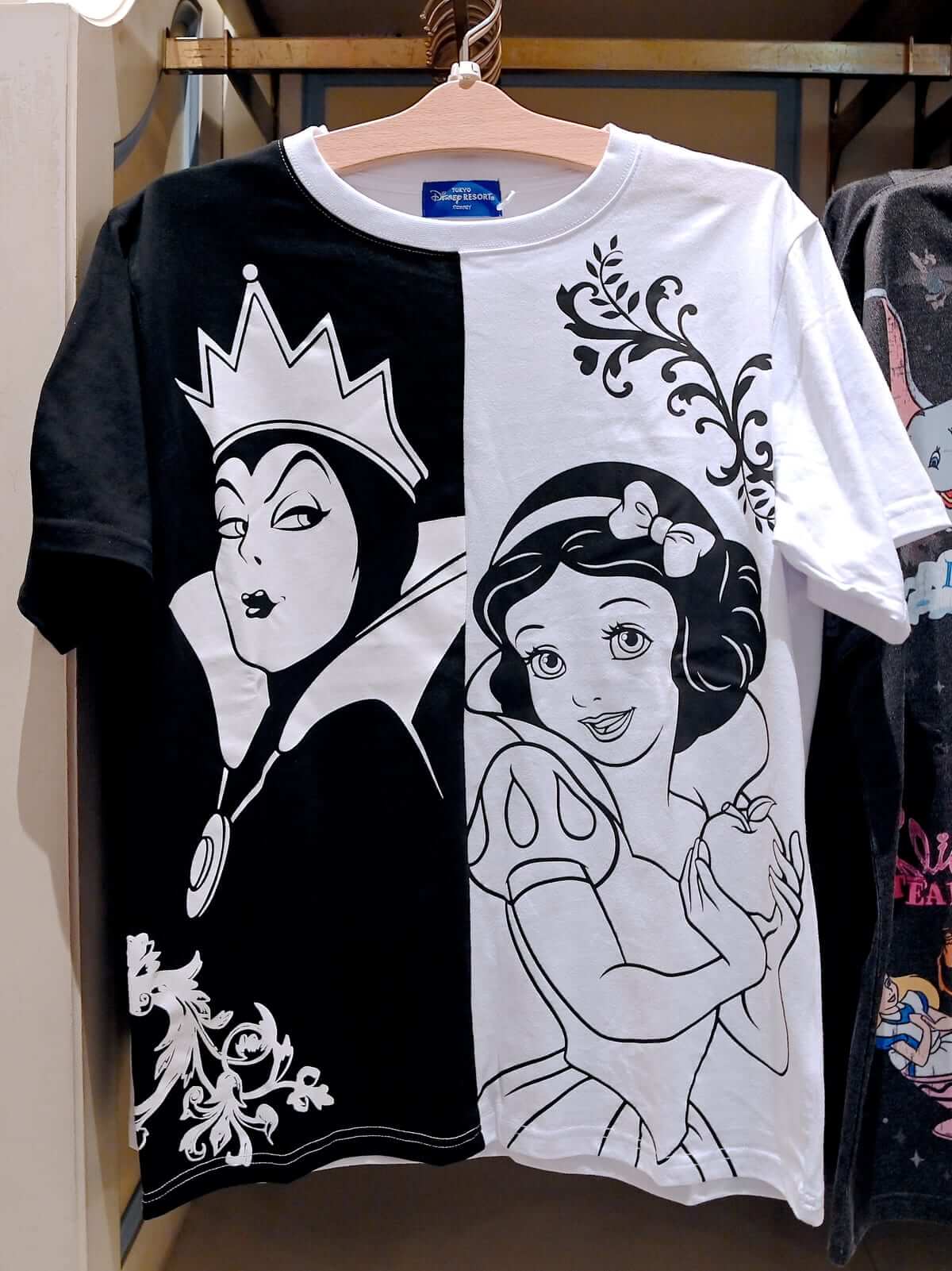 白雪姫」&「女王」デザイン！東京ディズニーランド『白雪姫』Tシャツ