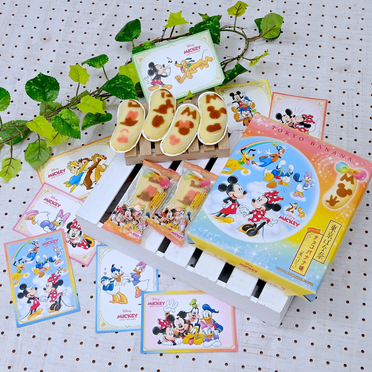 Disney SWEETS COLLECTION by 東京ばな奈『ミッキー＆フレンズ/東京ばな奈「⾒ぃつけたっ」』