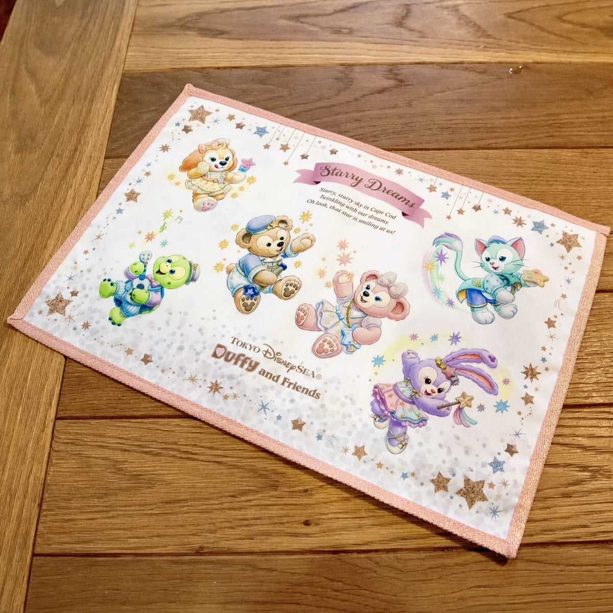 「ダッフィー＆フレンズのスターリードリームス」スーベニアランチョンマット