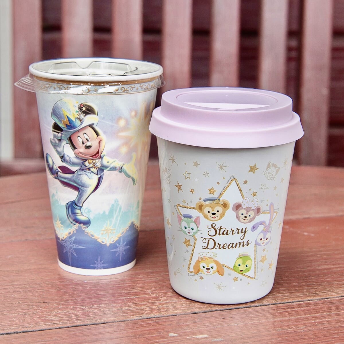 “ダッフィー&フレンズのスターリードリームス”スーベニアタンブラー1
