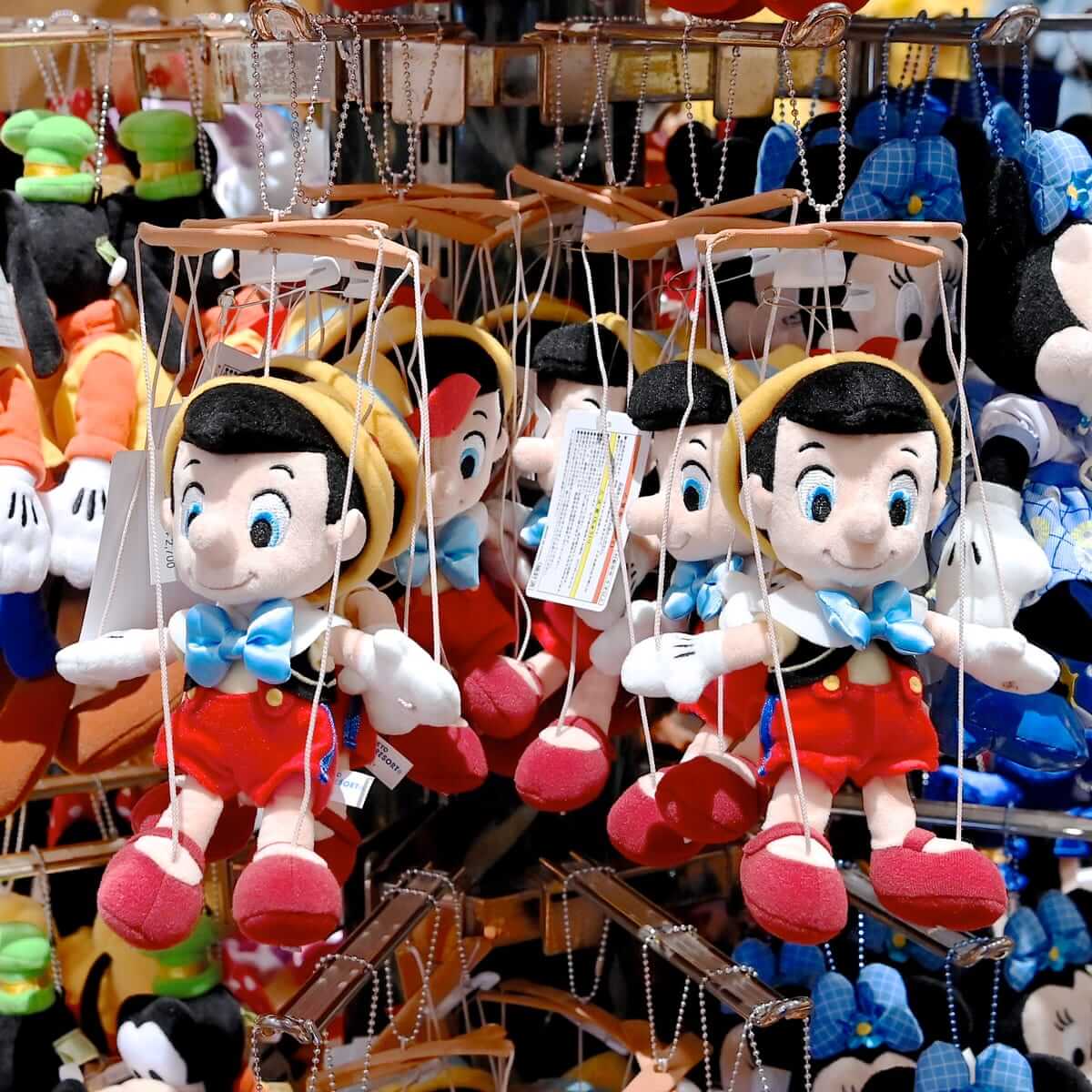 あやつり人形デザイン！東京ディズニーランド『ピノキオ』ぬいぐるみバッジ