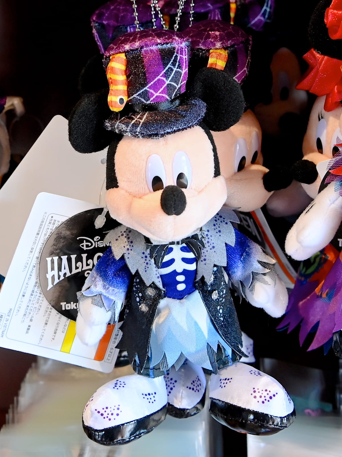 ディズニー ハロウィン スプブ ミッキー ミニー ぬいぐるみ バッジ 