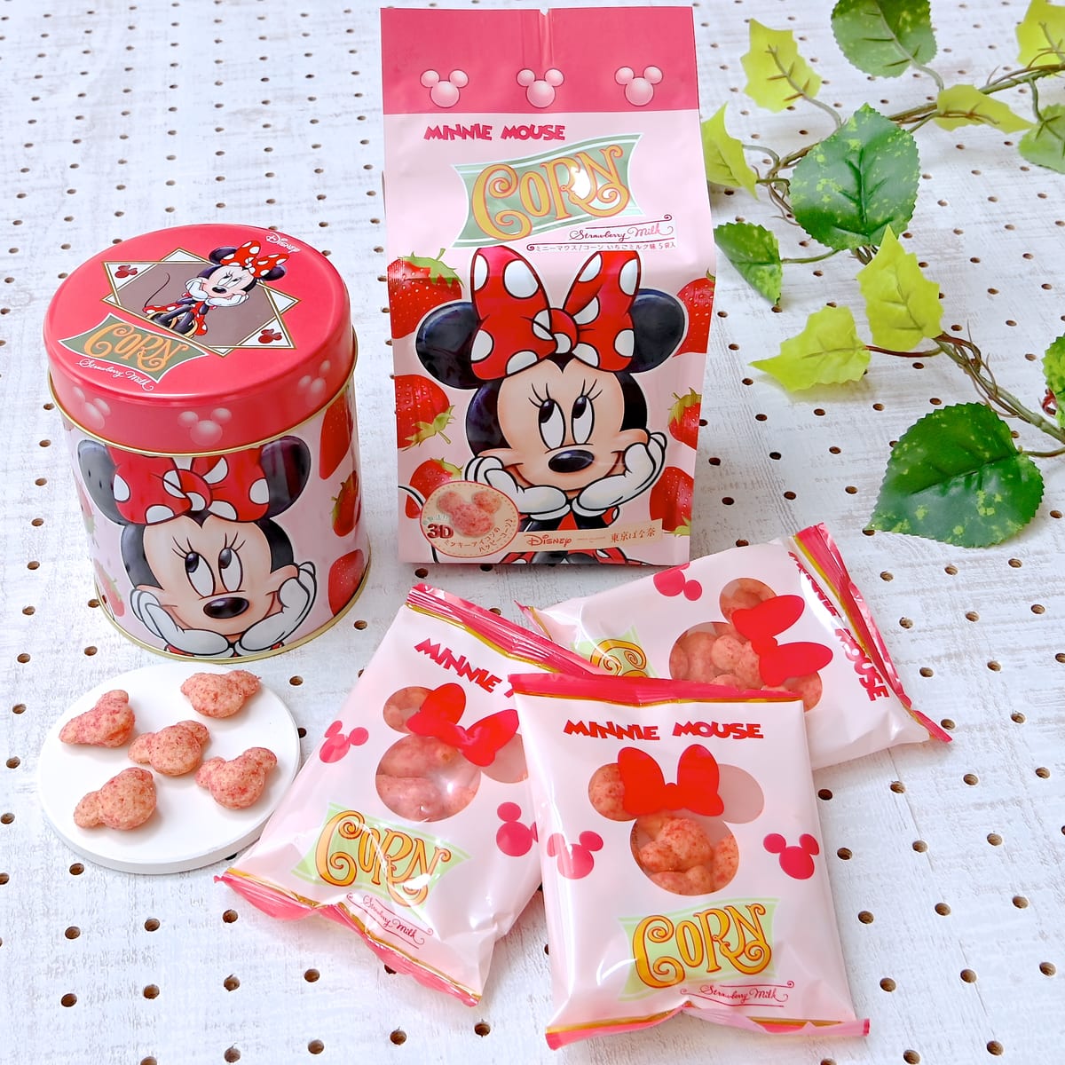 Disney SWEETS COLLECTION by 東京ばな奈『ミニーマウス/コーン いちごミルク味』お土産