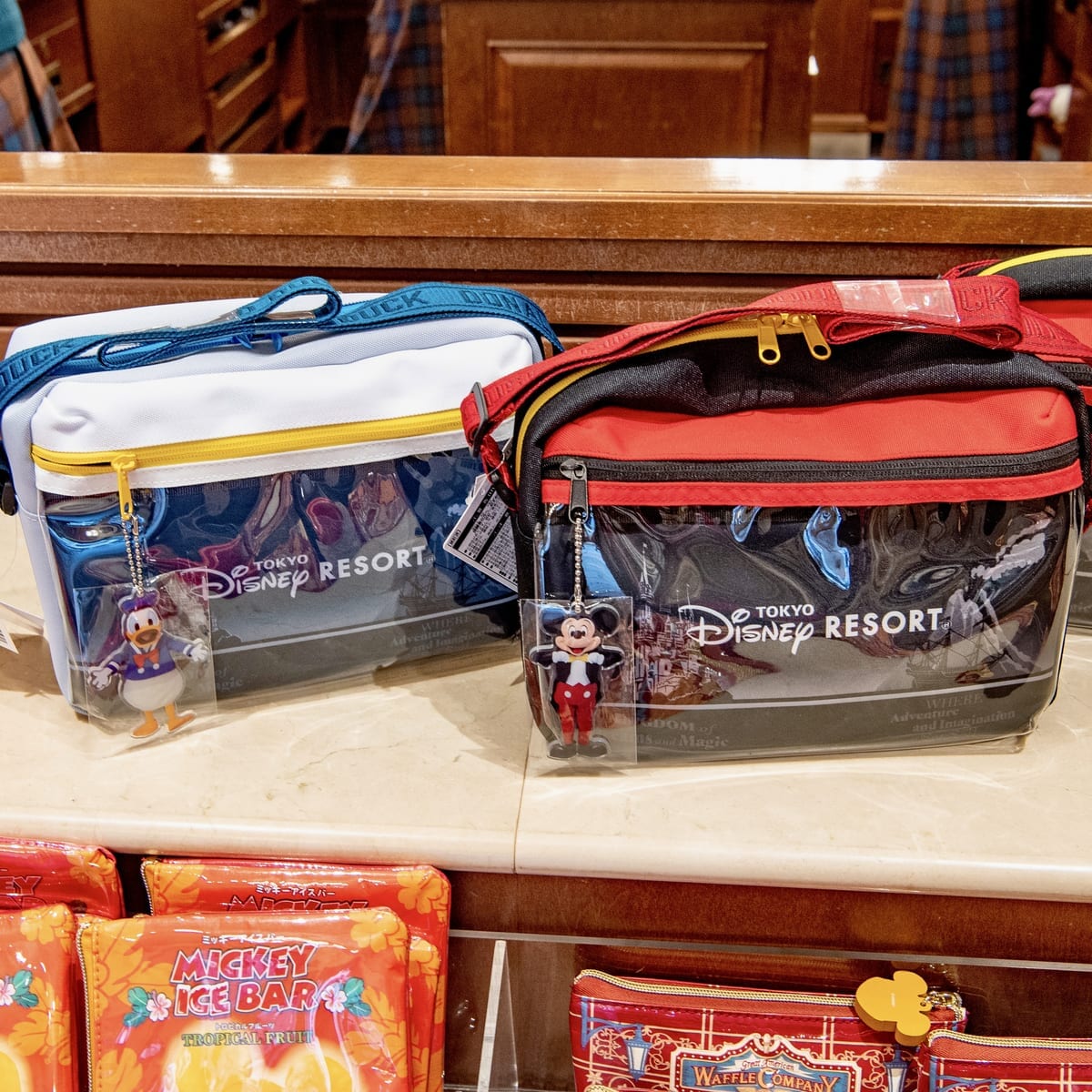 東京ディズニーランド　実写ミッキー・ドナルドショルダーバッグ