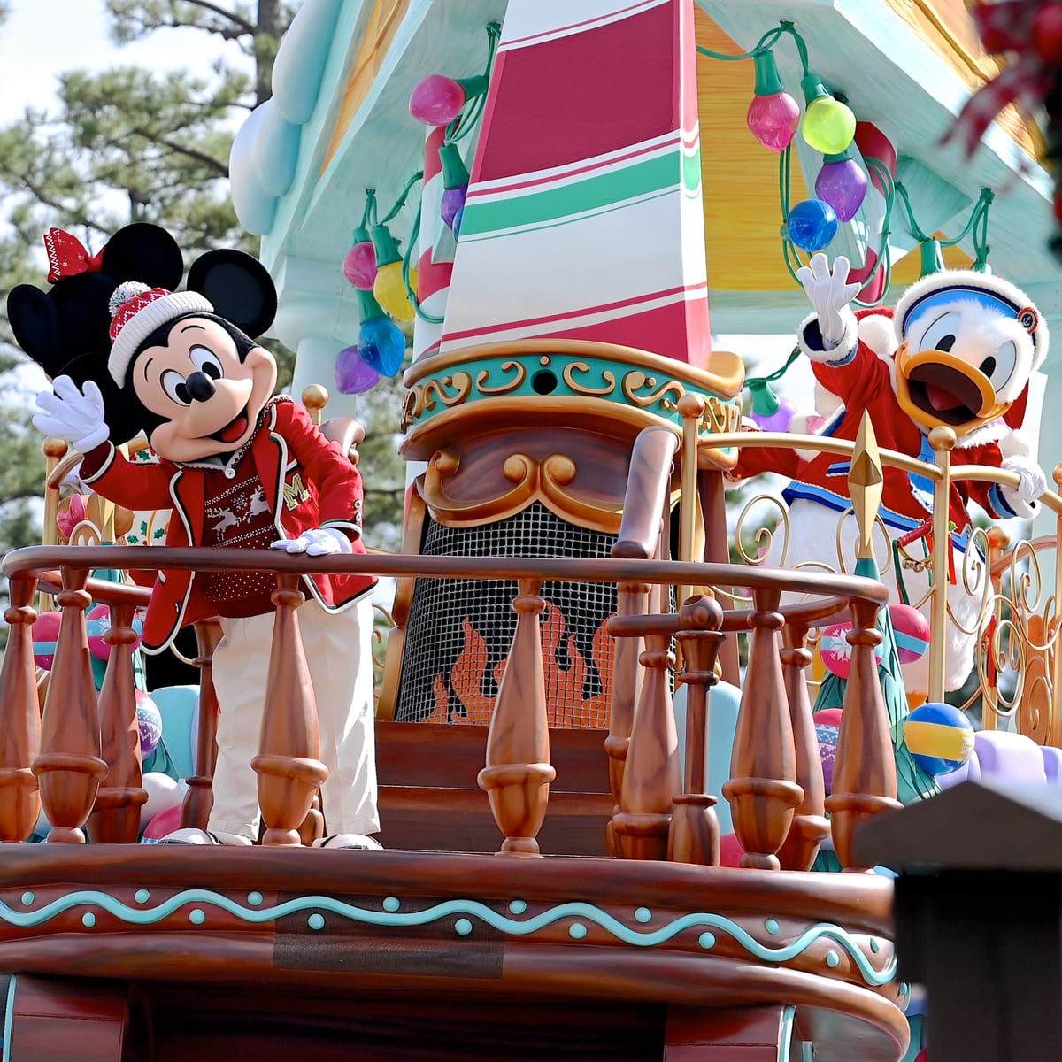 東京ディズニーランド「ミッキー＆フレンズのグリーティングパレード：ディズニー・クリスマス」1