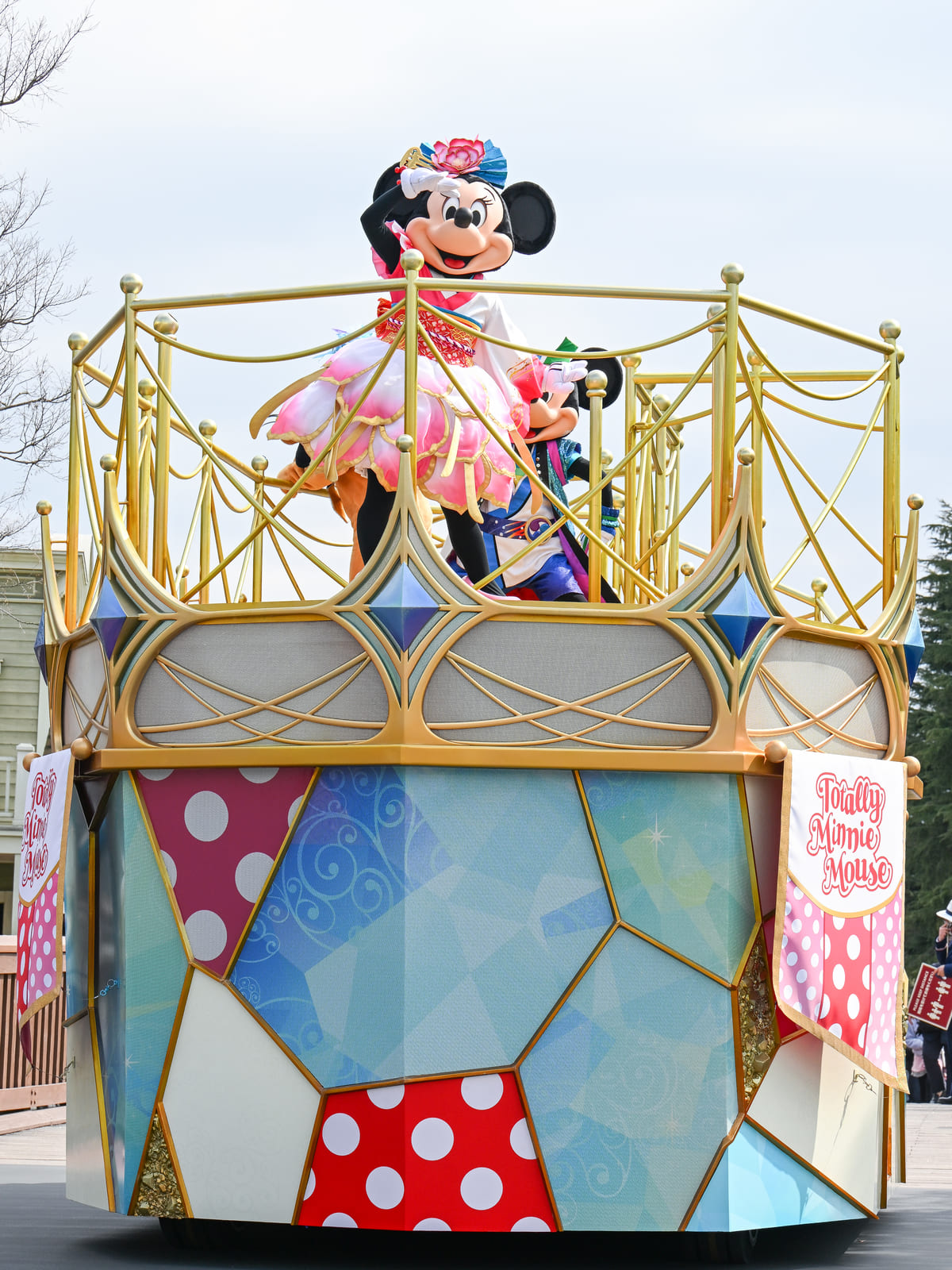 東京ディズニーランド「ミニー＆フレンズのグリーティングパレード：トータリー・ミニーマウス」テーマ「情熱的なミニーマウス」