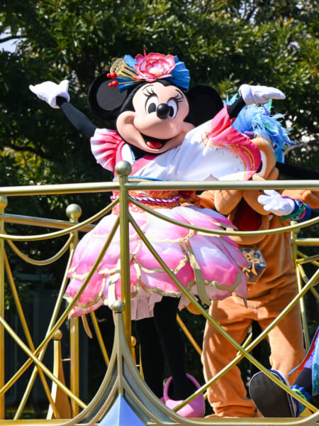 東京ディズニーランド「ミニー＆フレンズのグリーティングパレード：トータリー・ミニーマウス」テーマ「情熱的なミニーマウス」ミニー10