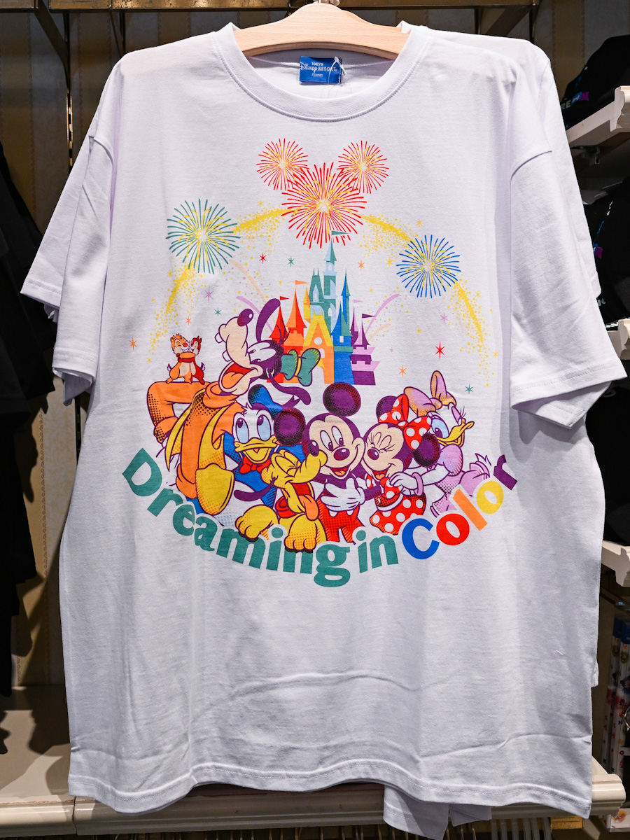 “Dreaming in Color”Tシャツ
