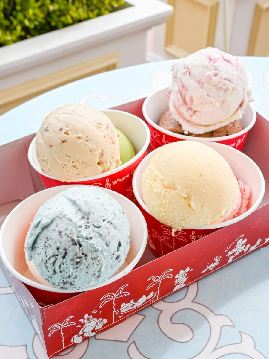 カラフルかわいい！東京ディズニーランド「アイスクリームコーン」グランドメニュー