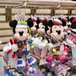 東京ディズニーランド「うさたま大脱走！」2022ミッキーマウス・ミニーマウスぬいぐるみバッジ